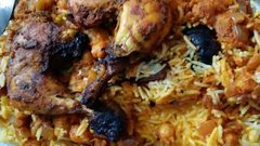 كبسة الدجاج مع الحمص