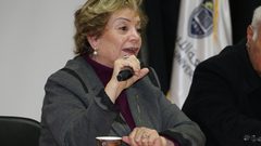 الوزير توضح.. إعادة رواتب العشرات من أسر الشهداء والجرحى في غزة