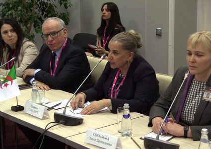 روسيا والجزائر تبحثان التعاون الزراعي وصناعة السيارات