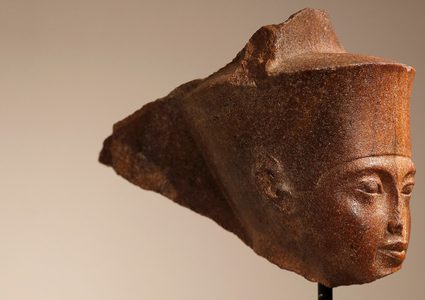 مصر تطلب من "الإنتربول" تعقب توت عنخ أمون