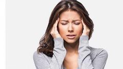 طرق علاج صداع الرأس بالماء والمسكنات