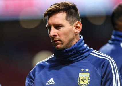 مطعم ميسي يقدم الطعام للمحتاجين في البرد