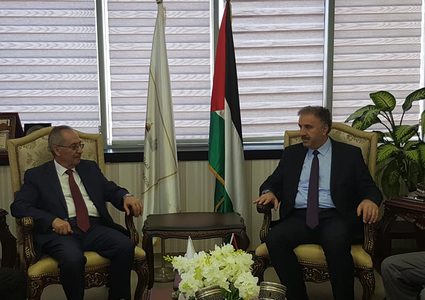 توقيع اتفاقية تعاون مشترك بين مركز اعلام النجاح وتلفزيون فلسطين