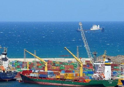 السعودية تمنع دخول البضائع المصرية الموضوعة في أكياس تقليدية