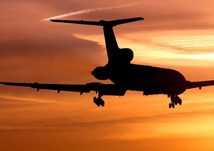 طائرة تستأنف إقلاعها قبل هبوطها بمتر واحد