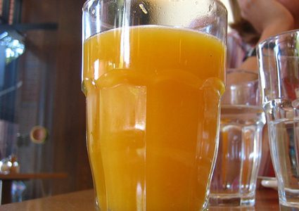 هل من خطر تتركه العصائر الطبيعية على الجسم ؟