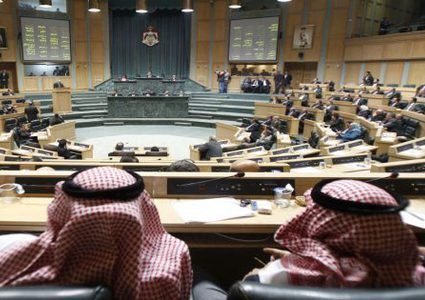 نواب أردنيون يطالبون حجب الثقة عن الحكومة بسبب اتفاقية الغاز