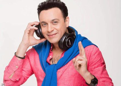 مصطفى قمر يتعرض لحادث سير