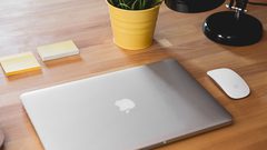 "أبل" تحدّث حواسبها المحمولة