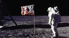 هل لوثت "أبولو 11" الأرض بـ"جراثيم القمر"؟