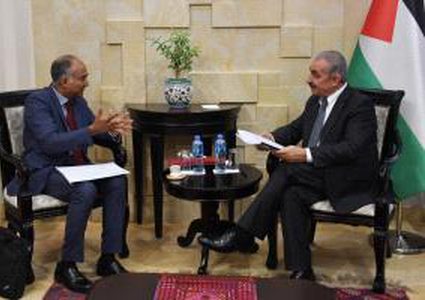 اشتيه يدعو البنك الدولي لدعم المشاريع التنموية