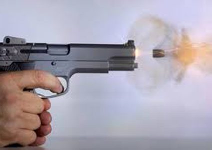 مصرع شاب برصاصة من سلاحه وسط قطاع غزة