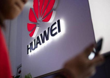 "هواوي".. حجر عثرة أمام اتفاق التجارة الحرة بين لندن وواشنطن