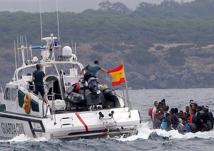 البحرية المغربية تنقذ 161 مهاجرا قبالة سواحلها