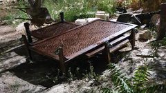 الاحتلال يقتحم مصلى الرحمة في الأقصى ويفرغه من القواطع الخشبية