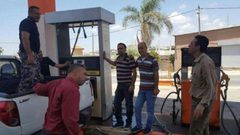 الدفاع المدني يخطر 7محطات وقود لعدم توفر شروط السلامة