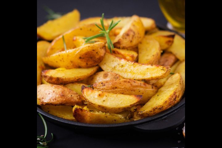 طريقة عمل بطاطس ودجز