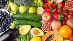 تناول الكثير من هذه الأطعمة خلال موسم الصيف
