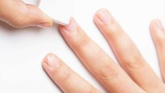 نصائح الخبراء للحفاظ على أظافر صحّية