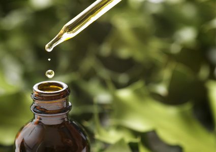 الحل لأغلب مشاكل البشرة