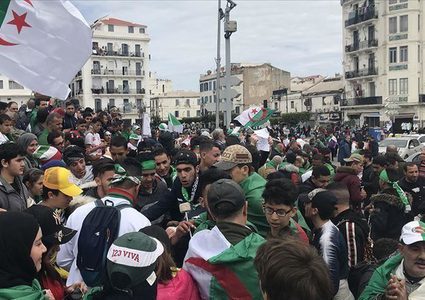 ضبط خلية إرهابية خططت لهجمات ضد متظاهرين بالجزائر