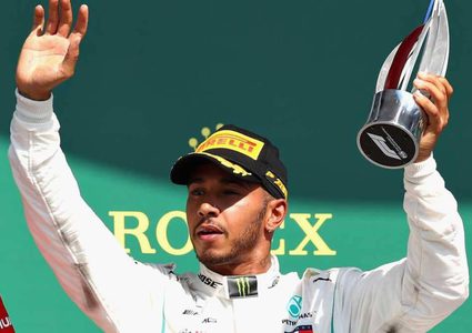 هاميلتون يمدح جماهيره بعد "الرقم القياسي"