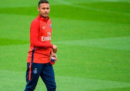 نيمار يعود لتدريبات سان جرمان وسط أجواء "مشحونة"