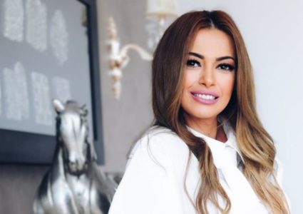 الموت يفجع  داليا مصطفى في والدتها