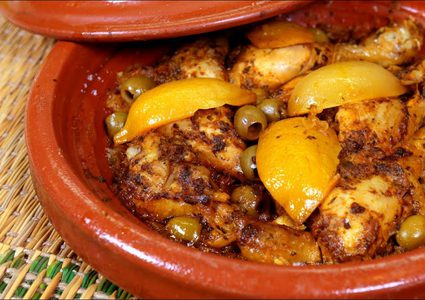 طاجن دجاج بالليمون والزيتون