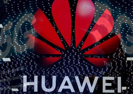هواوي تتجه لاستثمار 3 مليارات دولار في إيطاليا