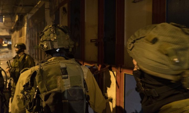 الاحتلال يعتقل طفلا من يعبد