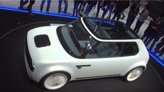 "هوندا" تستعد لغزو الأسواق بسيارة كهربائية أنيقة ومتطورة