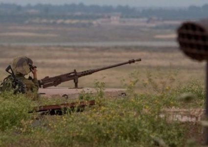 الاحتلال يطلق النار على مجموعة مواطنين شمال غزة