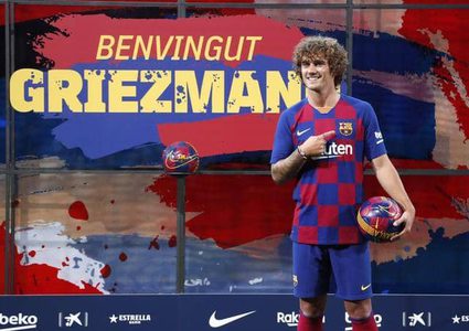 ديون كبيرة تتراكم على برشلونة بعد ضم غريزمان.. والحل "مؤلم"