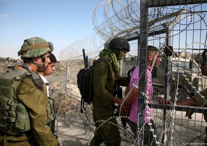 الاحتلال يعتقل فلسطيني شمال قطاع غزة