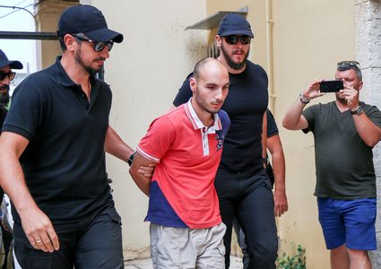 مشتبه به يعترف بقتل عالمة أحياء أمريكية في اليونان
