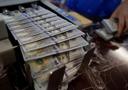 اعتقال عناصر من حماس بزعم نقل أموال لنشطاء حماس من غزة للضفة