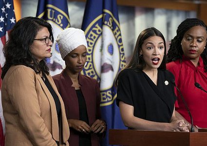 الرئيس الأمريكي يدلي بتصريحات عنصرية ضد نساء الكونغرس