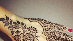 احذري وشم الحناء