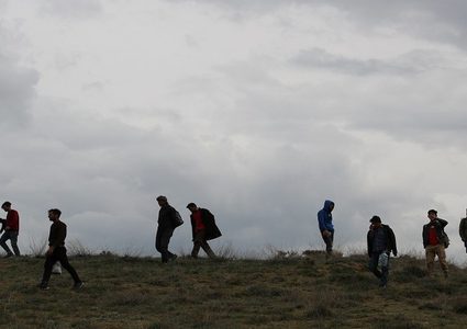 مصرع 15 مهاجرا جراء سقوط حافلة شرق تركيا