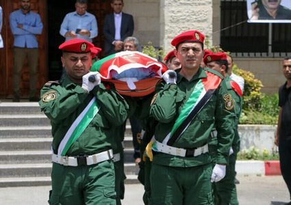 وصول جثمان اللواء جمال كايد إلى غزة عبر معبر بيت حانون