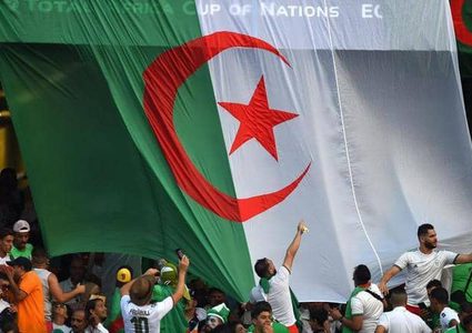 تقدم منتخب الجزائر بهدف على السنغال