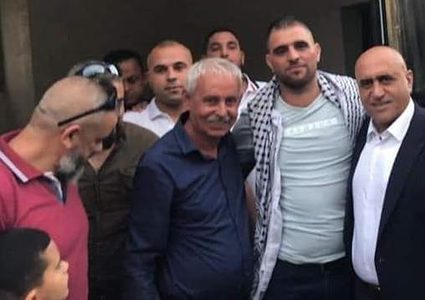 الأسير صبحي مسعود يتنفس الحرية بعد قضائه 30 شهراً بسجون الاحتلال