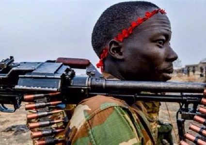 مقاتلو جنوب السودان يتلقون أوامر بالعودة للمعسكرات تنفيذاً لاتفاق