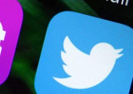 "تويتر" يختبر إخفاء الردود على التغريدات للحد من المضايقات