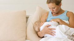 حليب الأم "يحطّم" الأورام السرطانية