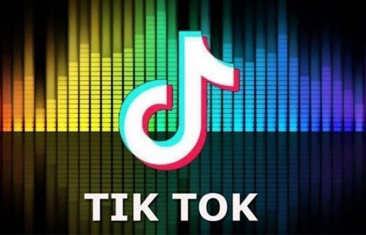 تطبيق TikTok يستوحي بعض الميزات من إنستجرام