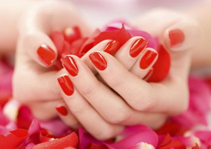 نصائح للحفاظ على أظافر صحّية وقويّة