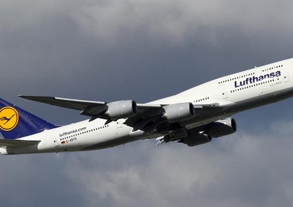 لوفتهانزا تستأنف رحلاتها للقاهرة بعد يوم من التوقف