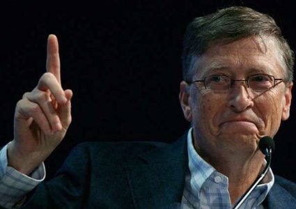 الرئيس التنفيذي لمايكروسوفت يثني على طريقة عمل "بيل جيتس"